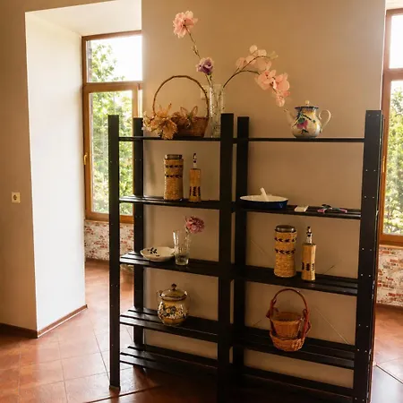 Garden Apartment *